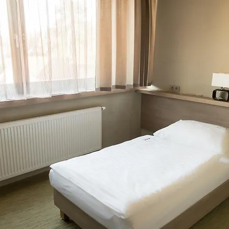 Hotel Pivotel Mmx 3*