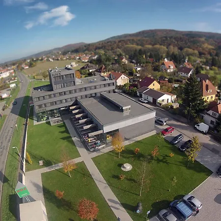 Szálloda Pivotel Mmx Dobřichovice
