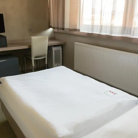 Hotel Pivotel Mmx