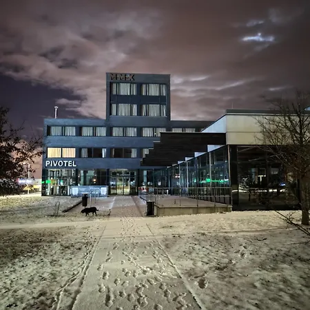 Hotell Pivotel Mmx 3*